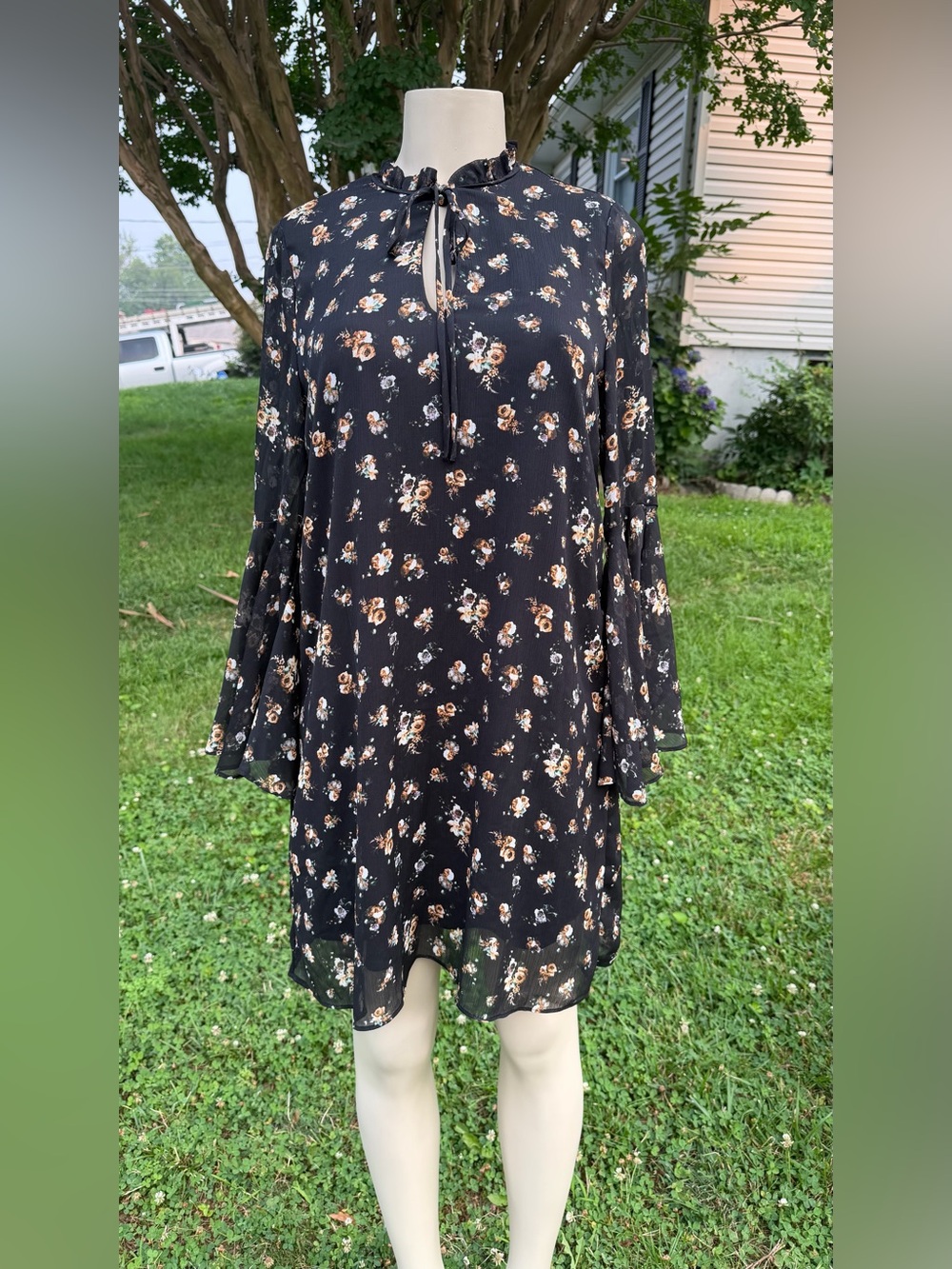 Philosophy Black Floral Tie-Neck Mini Dress - Picture 1 of 3